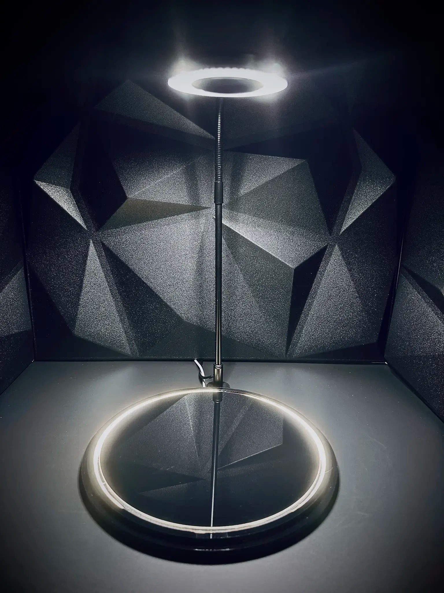 Stand (acrylic with USB lights)